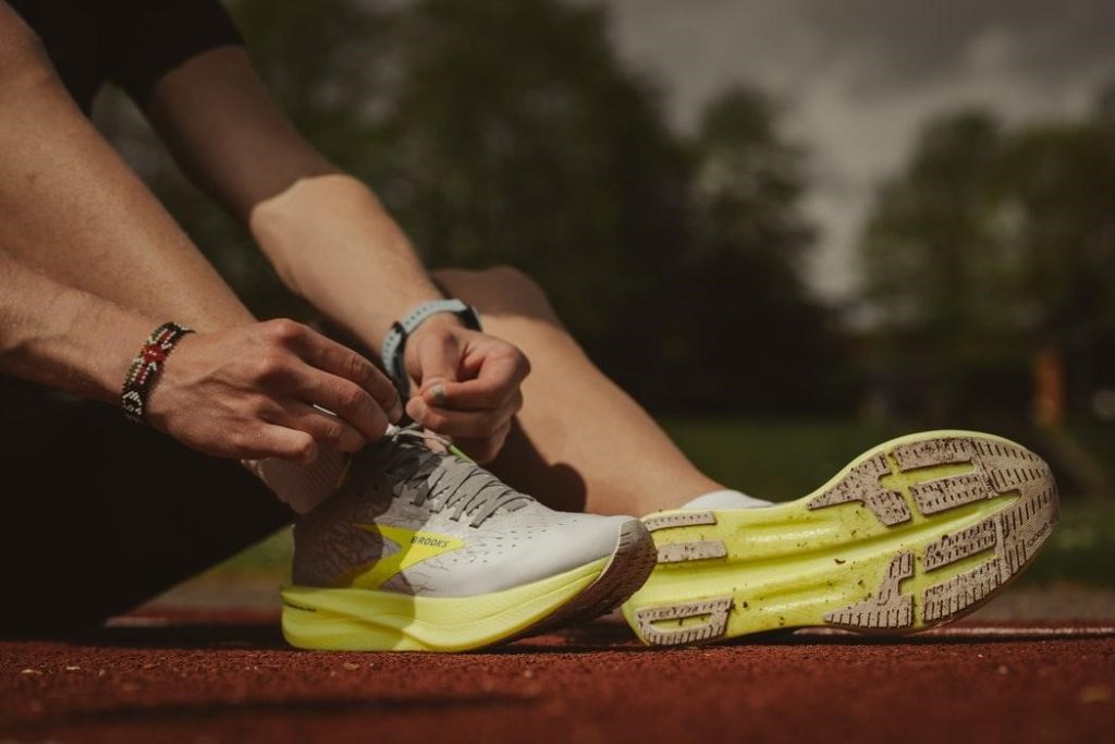 How Should Running Shoes Fit?  Here’s What You Need to Know