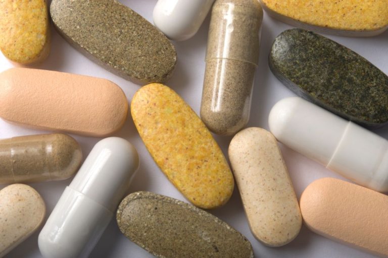 The 7 Best Multivitamins for Men to Buy